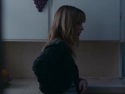 2022_-_Mckenna_Grace_-_do_all_my_friends_hate_me_mp40209.jpg