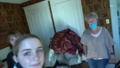 2022_-_Mckenna_Grace_Haunted_House_BTS_mp40599.jpg