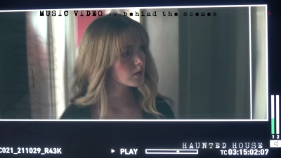 2022_-_Mckenna_Grace_Haunted_House_BTS_mp40639.jpg