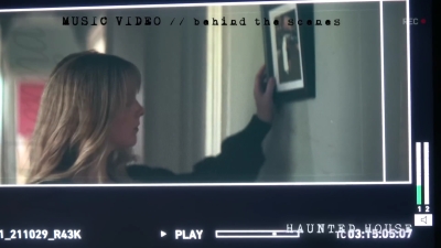 2022_-_Mckenna_Grace_Haunted_House_BTS_mp40642.jpg