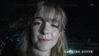 2022_-_Mckenna_Grace_Haunted_House_BTS_mp40774.jpg