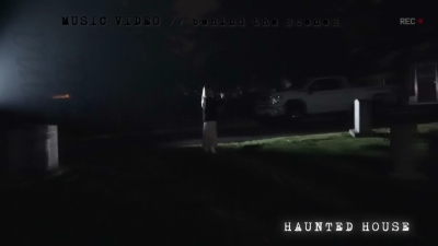 2022_-_Mckenna_Grace_Haunted_House_BTS_mp40799.jpg