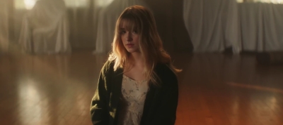 2022_-_Mckenna_Grace_Haunted_House_mp40873.jpg