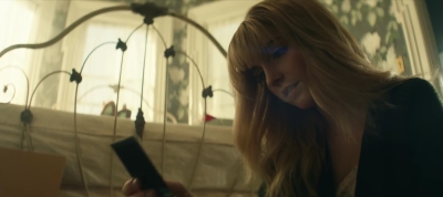 2022_-_Mckenna_Grace_Haunted_House_mp40894.jpg