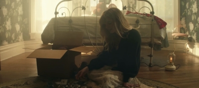 2022_-_Mckenna_Grace_Haunted_House_mp40899.jpg