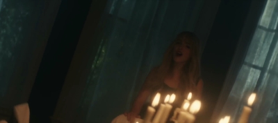 2022_-_Mckenna_Grace_Haunted_House_mp40913.jpg