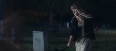 2022_-_Mckenna_Grace_Haunted_House_mp40986.jpg