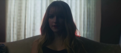 2022_-_Mckenna_Grace_Haunted_House_mp41031.jpg