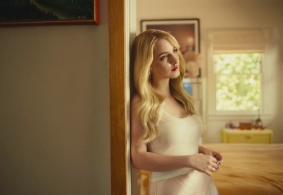 2023_-_Mckenna_Grace_-_Casual_Kisser_mp41245.jpg