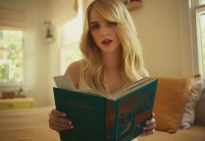 2023_-_Mckenna_Grace_-_Casual_Kisser_mp41258.jpg