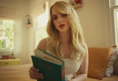 2023_-_Mckenna_Grace_-_Casual_Kisser_mp41259.jpg