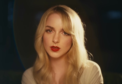 2023_-_Mckenna_Grace_-_Casual_Kisser_mp41262.jpg