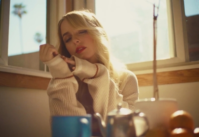 2023_-_Mckenna_Grace_-_Casual_Kisser_mp41312.jpg