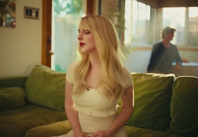 2023_-_Mckenna_Grace_-_Casual_Kisser_mp41360.jpg