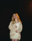 Filename=2023_-_Mckenna_Grace_-_Casual_Kisser_mp41359.jpg
Filesize=186KiB
Dimensions=1562x1080
Date added=Aug 28, 2025 2023_-_Mckenna_Grace_-_Casual_Kisser_mp41359.jpg