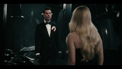 Ice_Nine_Kills_ft_Mckenna_Grace_-_Twisting_The_Knife_mp40144.jpg