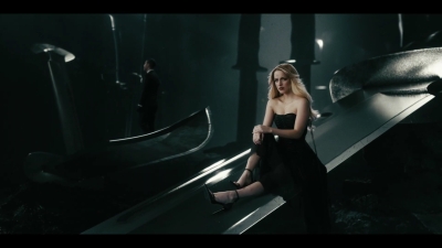 Ice_Nine_Kills_ft_Mckenna_Grace_-_Twisting_The_Knife_mp40483.jpg