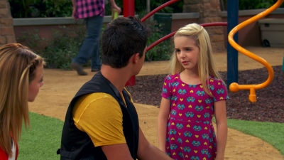 Dog_With_a_Blog_S03E17_mkv3597.jpg