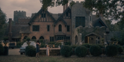 2018_-_The_Haunting_of_Hill_House_S01E02_mp44121.jpg