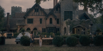 2018_-_The_Haunting_of_Hill_House_S01E02_mp44125.jpg