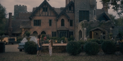 2018_-_The_Haunting_of_Hill_House_S01E02_mp44127.jpg