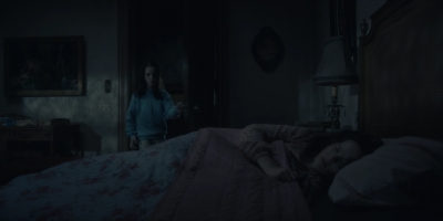 2018_-_The_Haunting_of_Hill_House_S01E02_mp44903.jpg