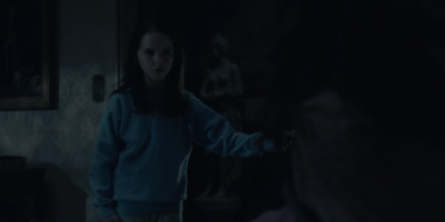 2018_-_The_Haunting_of_Hill_House_S01E02_mp44912.jpg