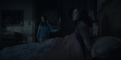 2018_-_The_Haunting_of_Hill_House_S01E02_mp44925.jpg