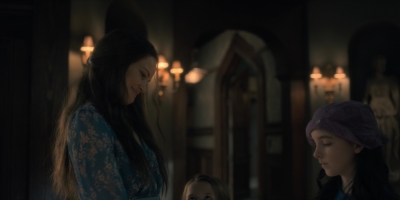 2018_-_The_Haunting_of_Hill_House_S01E09_mp44466.jpg