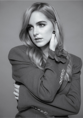 2022-12Outtakes_28729.jpg
