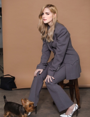 2022-12Outtakes_28829.jpg